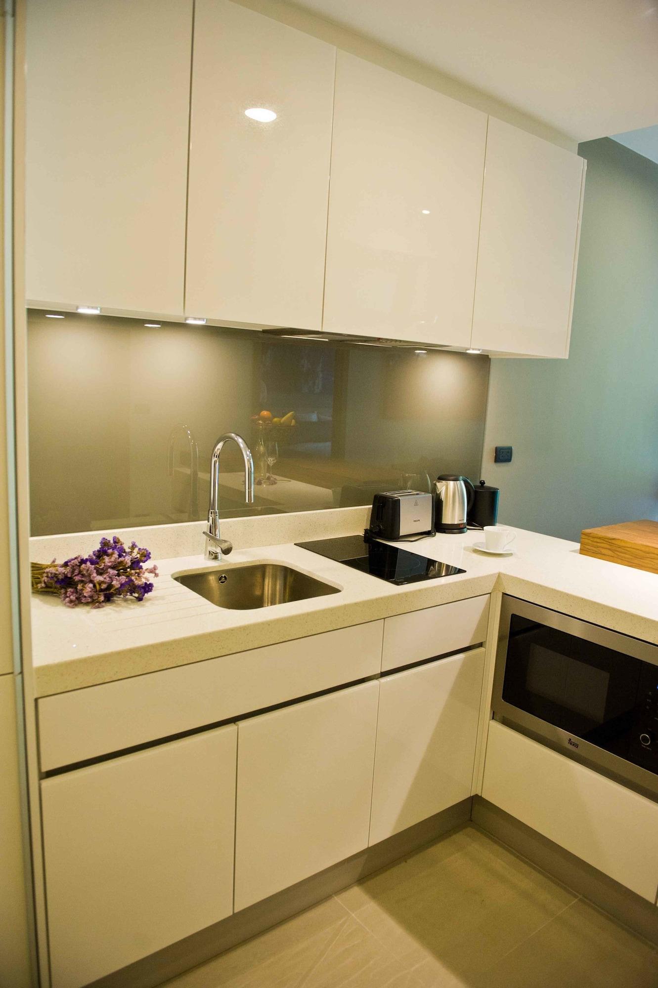 Ocean Stone Lägenhet Phuket Exteriör bild