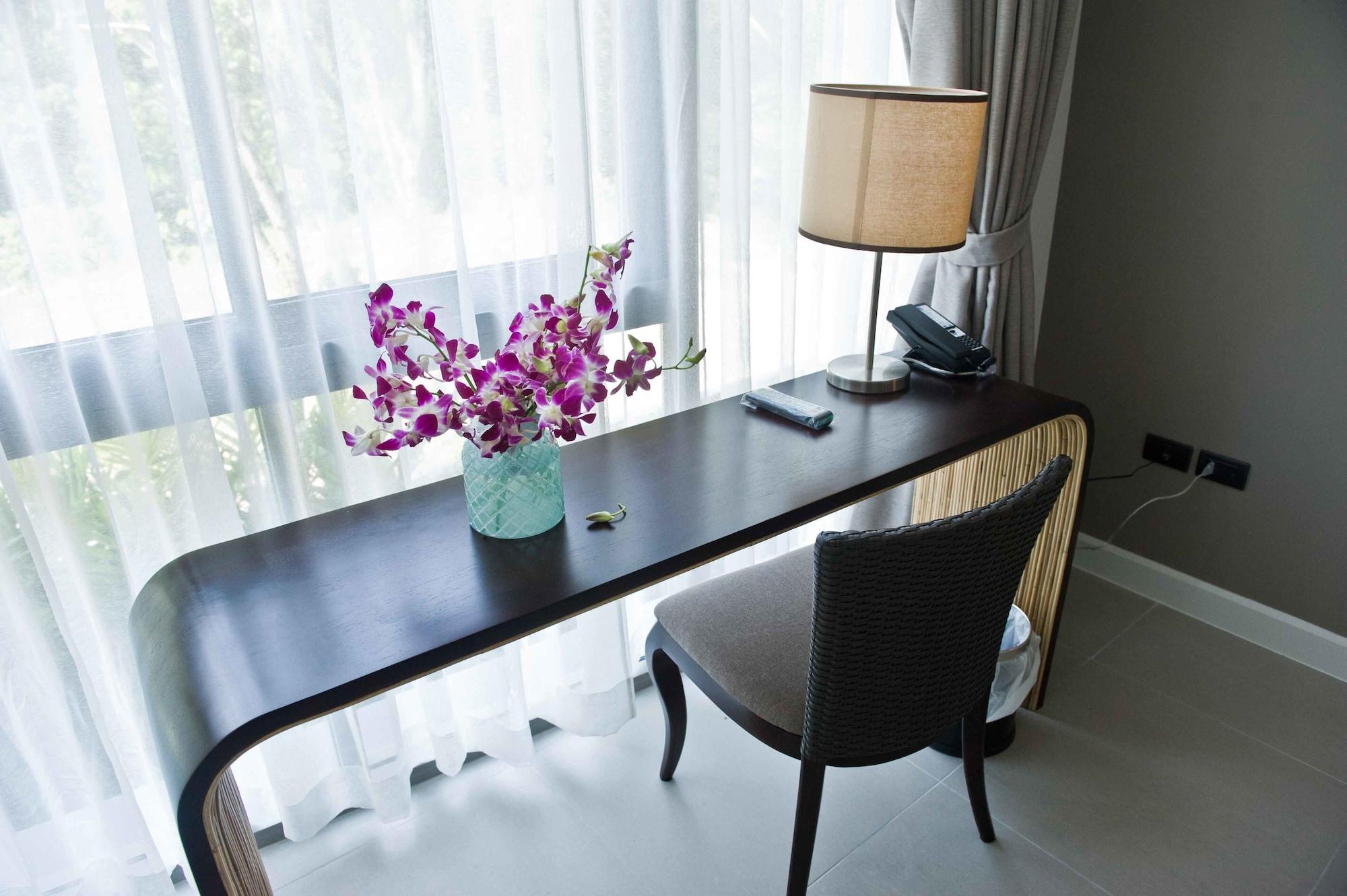 Ocean Stone Lägenhet Phuket Exteriör bild